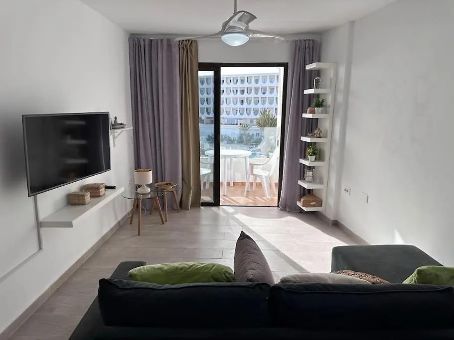 Beautiful Apartment In South Tenerife - Pearly Grey Hotel カジャオ・サルバヘ